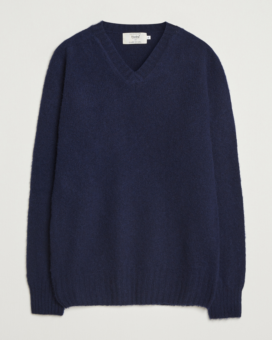 Mies | Puserot | Harley Of Scotland for Care of Carl | Harley Of Scotland Brushed Supersoft Lambswool V-Neck Navy