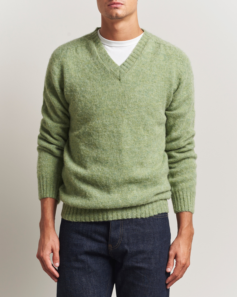 Mies | Puserot | Harley Of Scotland | Brushed Supersoft Lambswool V-Neck Light Green