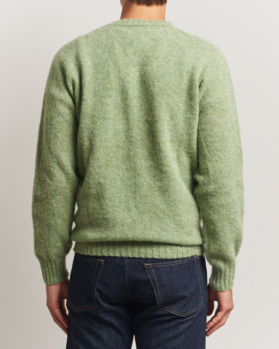 Mies | Puserot | Harley Of Scotland | Brushed Supersoft Lambswool V-Neck Light Green