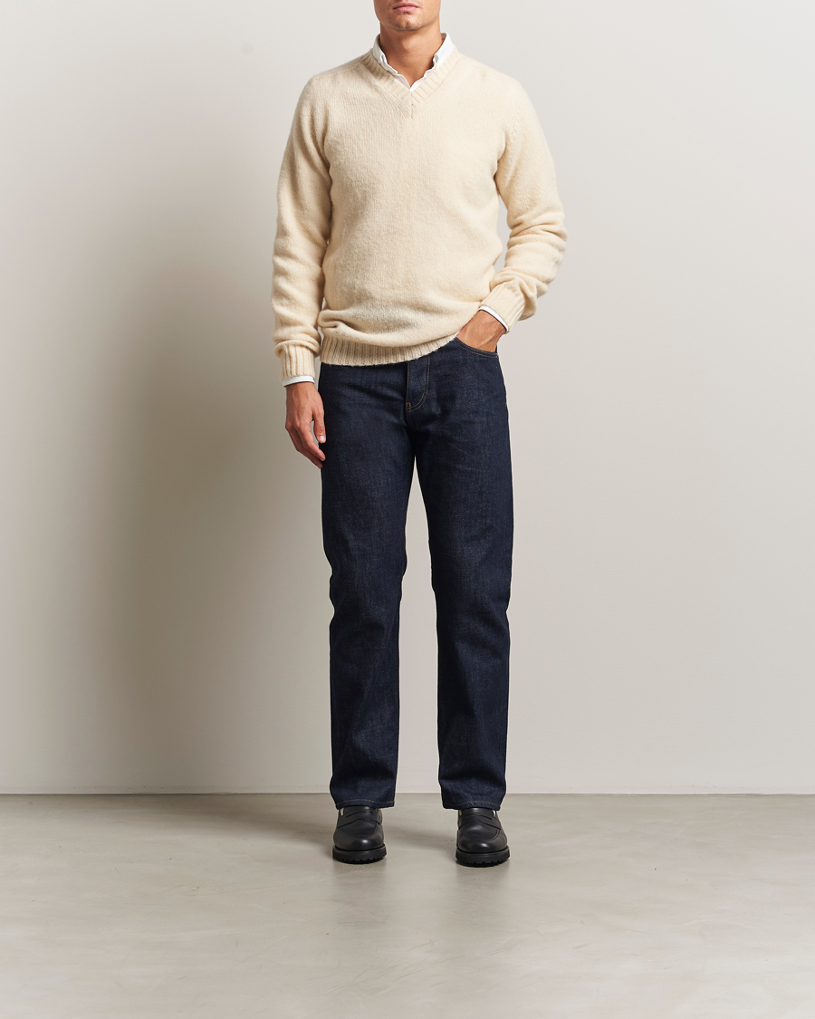 Mies | Puserot | Harley Of Scotland for Care of Carl | Harley Of Scotland Brushed Supersoft Lambswool V-Neck Vanilla