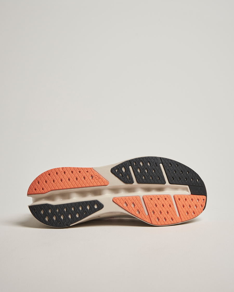 Mies | Juoksukengät | On | Cloudsurfer Max Ivory/Salmon