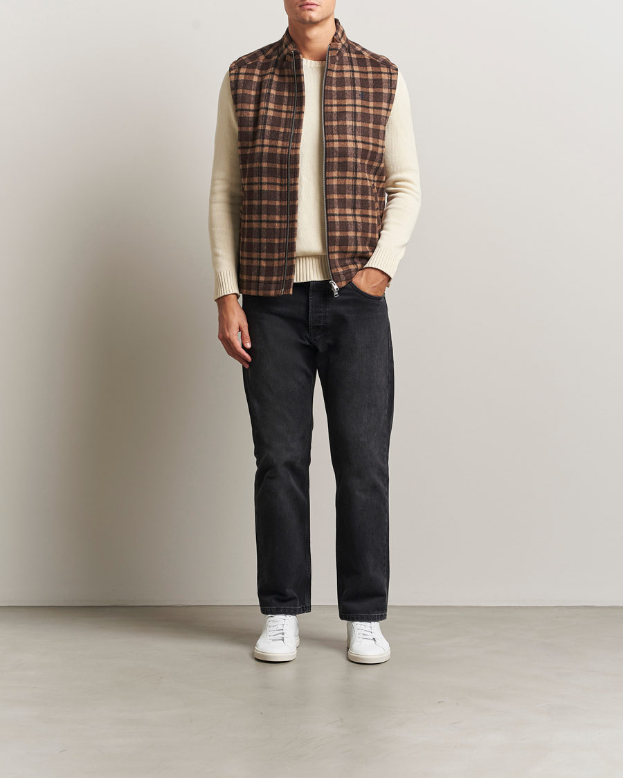 Mies | Ulkoliivit | Morris | Humphrey Vest Brown