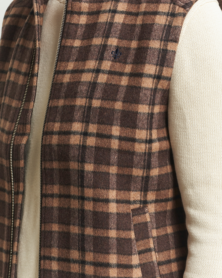 Mies | Ulkoliivit | Morris | Humphrey Vest Brown