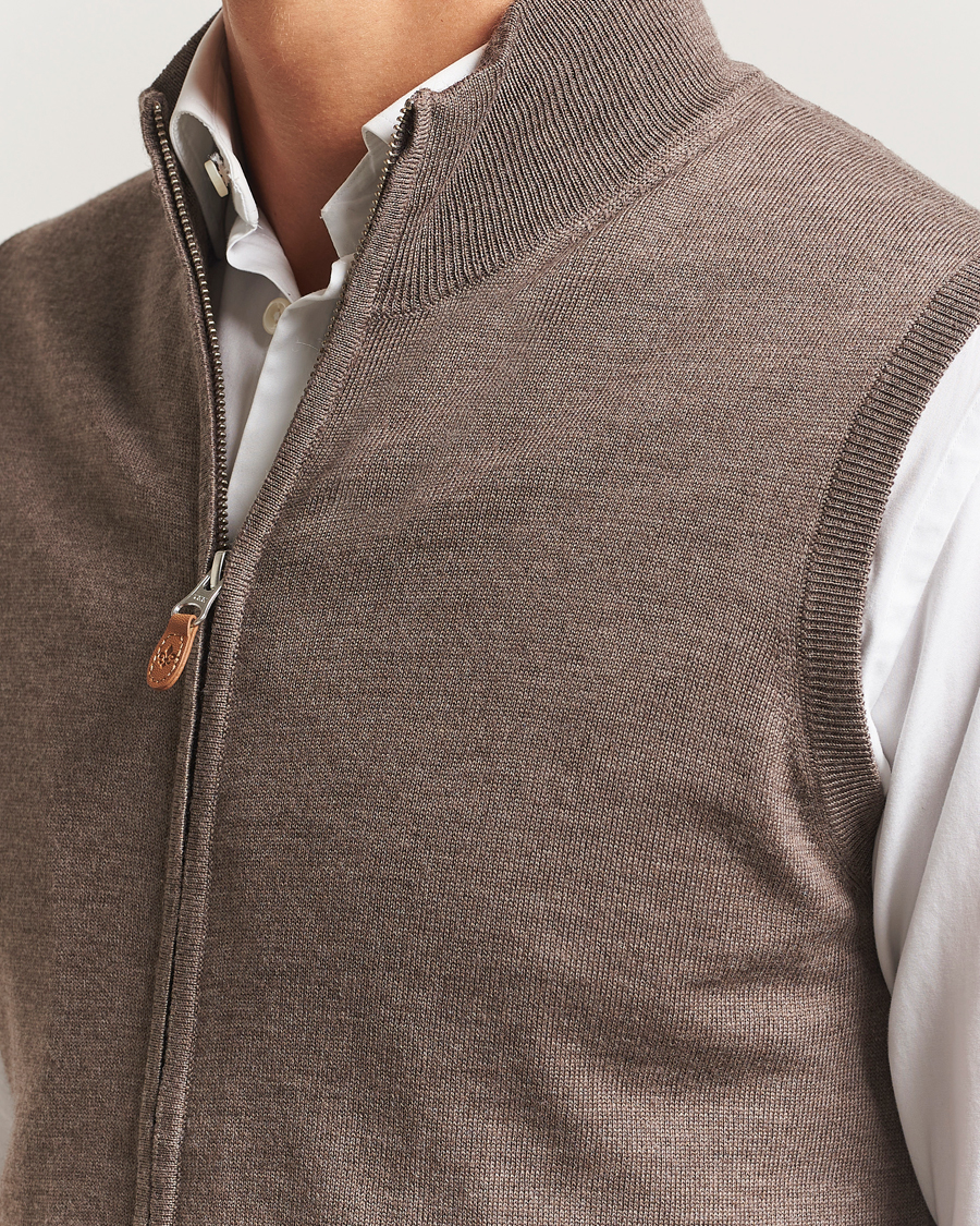 Mies | Puserot | Morris | Merino Zip Vest Brown