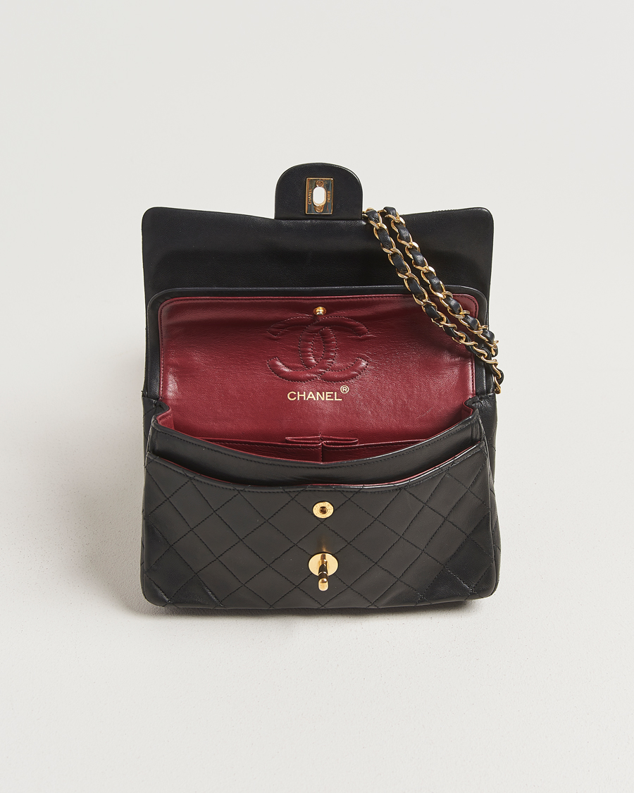 Mies | Chanel Pre-Owned Classic Double Flap Small Lambskin  Black | Chanel Pre-Owned | Classic Double Flap Small Lambskin  Black