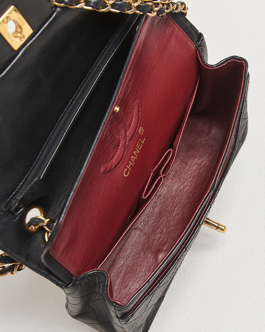 Mies | Chanel Pre-Owned Classic Double Flap Small Lambskin  Black | Chanel Pre-Owned | Classic Double Flap Small Lambskin  Black