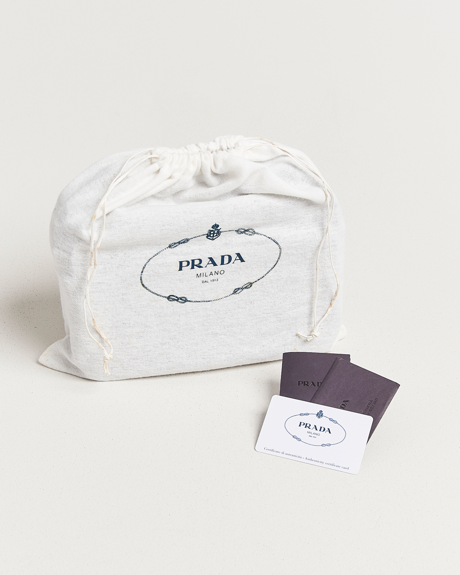 Mies | Prada Pre-Owned Tessuto Nylon Leather Shoulder Bag Black | Prada Pre-Owned | Tessuto Nylon Leather Shoulder Bag Black