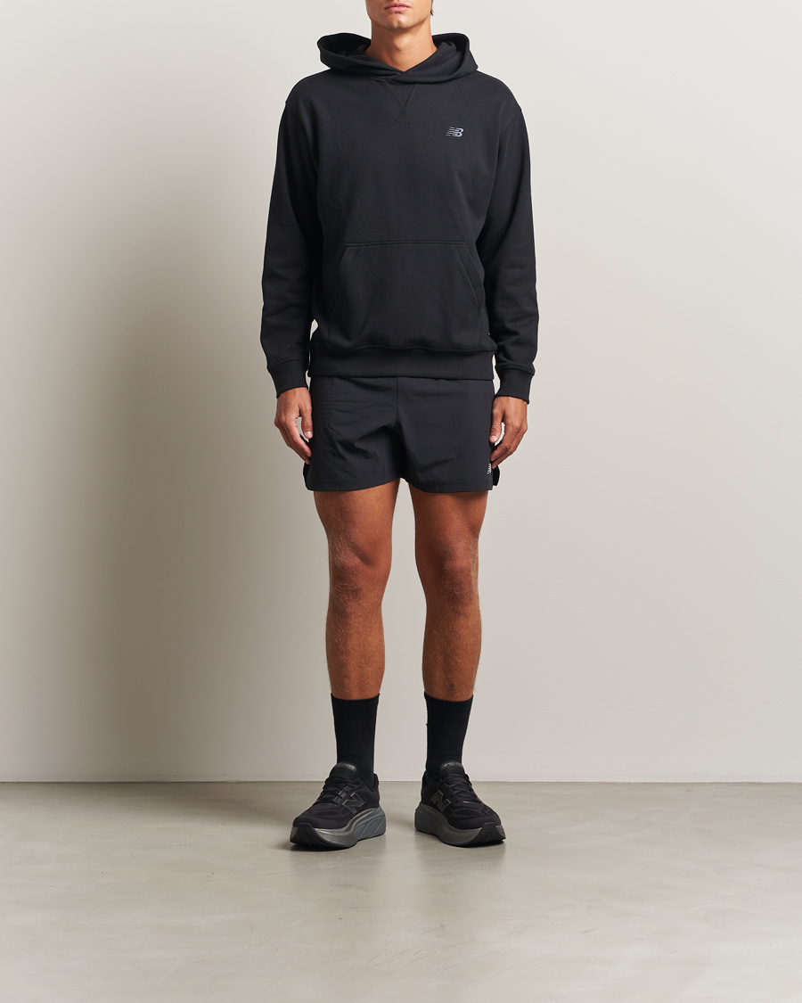 Mies | Puserot | New Balance Running | Athletics French Terry Hoodie Black