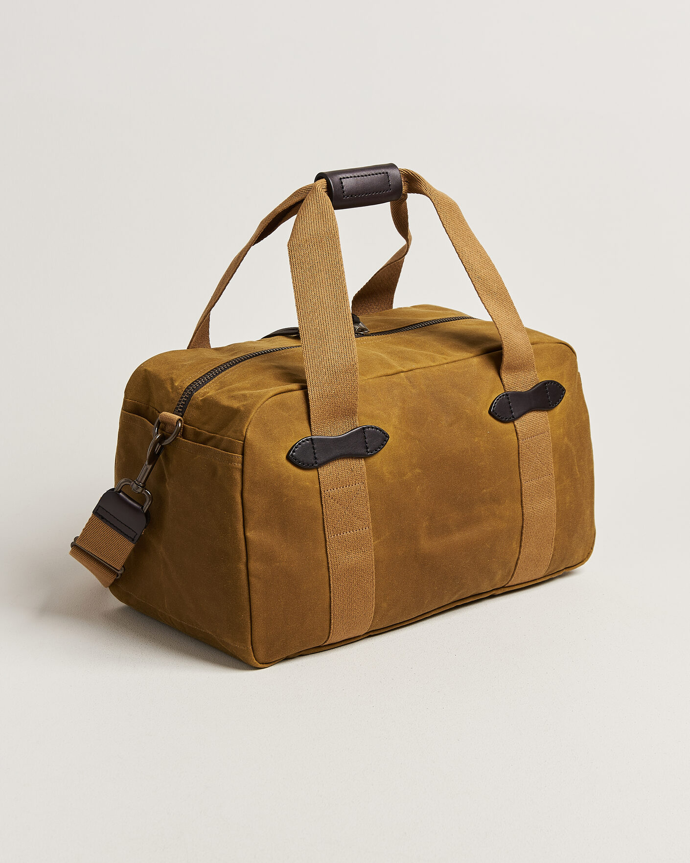 Mies | Laukut | Filson | Tin Cloth Small Duffle Tan