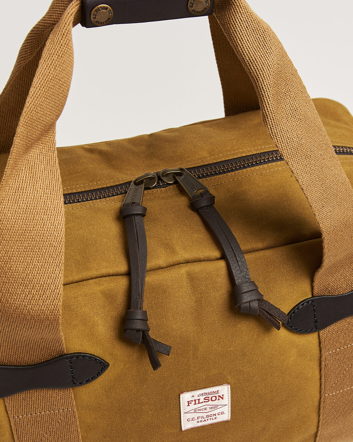 Mies | Laukut | Filson | Tin Cloth Small Duffle Tan
