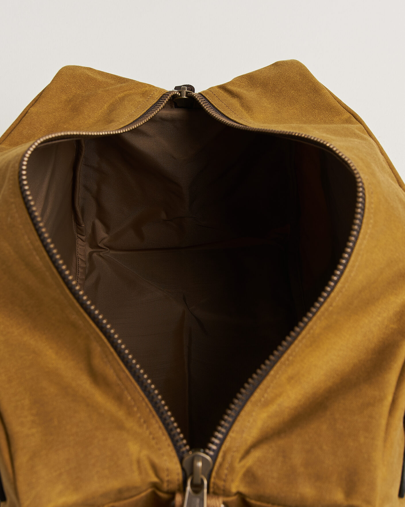 Mies | Laukut | Filson | Tin Cloth Small Duffle Tan