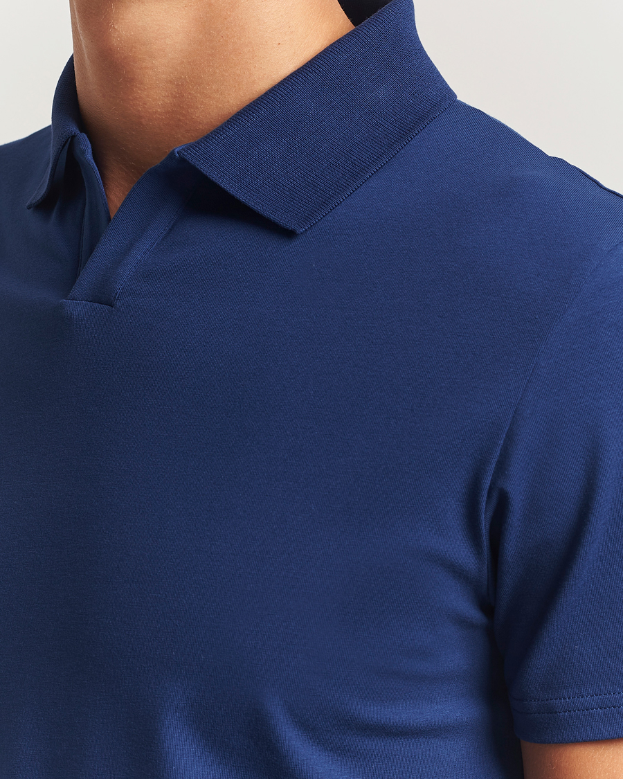 Mies | Pikeet | Filippa K | Soft Lycra Polo T-Shirt Royal Navy