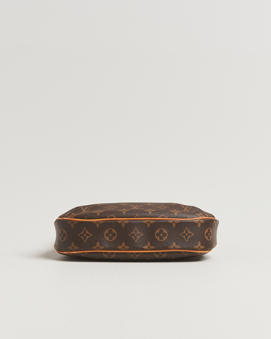 Mies | Louis Vuitton Pre-Owned Odeon PM Bag Monogram | Louis Vuitton Pre-Owned | Odeon PM Bag Monogram