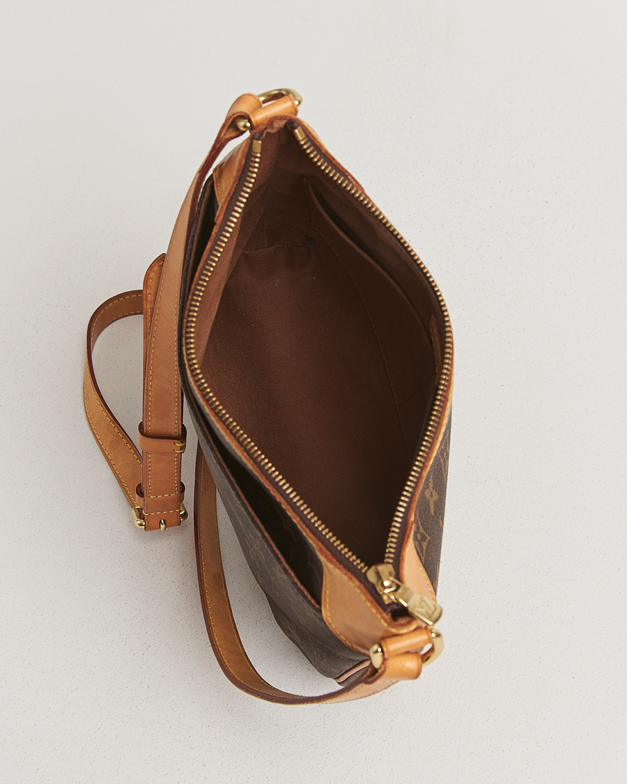 Mies | Louis Vuitton Pre-Owned Odeon PM Bag Monogram | Louis Vuitton Pre-Owned | Odeon PM Bag Monogram