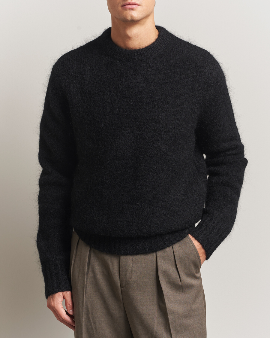 Mies | Puserot | A Day's March | Tietar Mohair Sweater Black