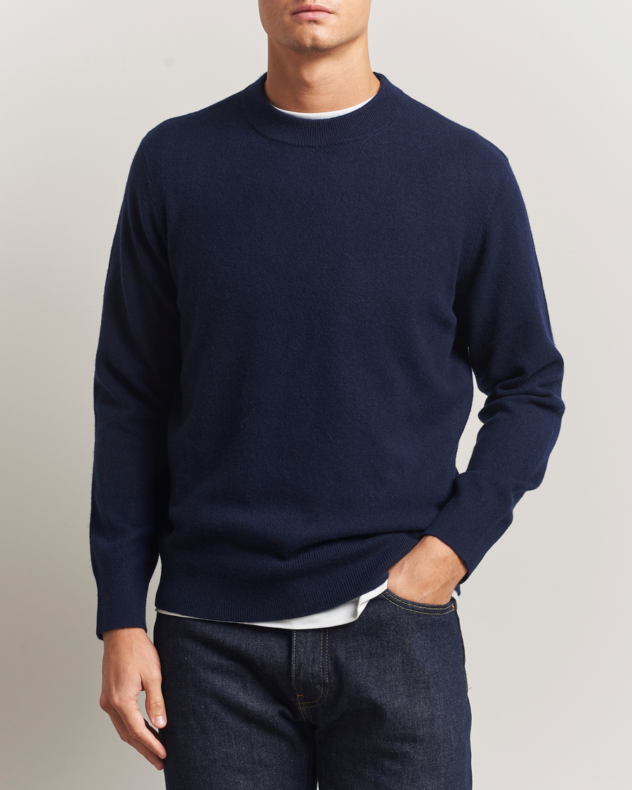 Mies | Puserot | A Day's March | Marlow Cashmere Blend Sweater Navy