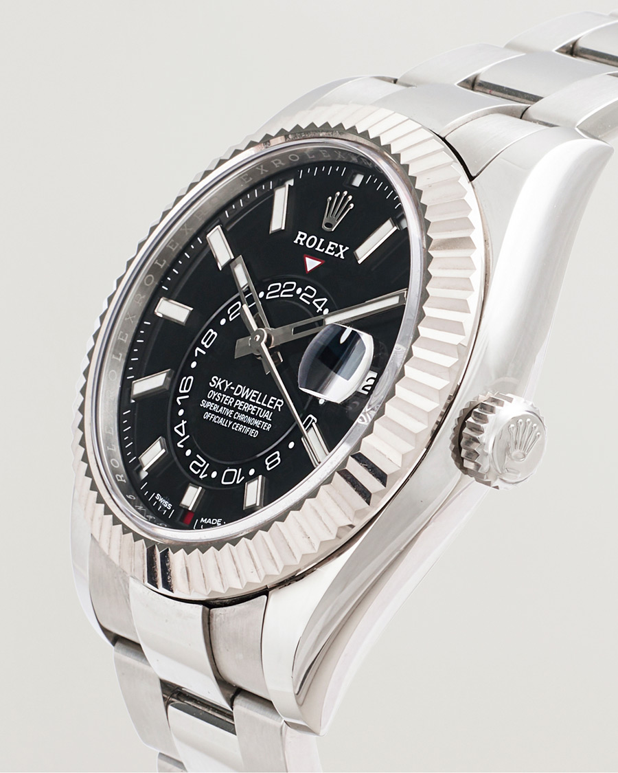 Mies | Rolex Pre-Owned Sky Dweller  | Rolex Pre-Owned | Sky Dweller 