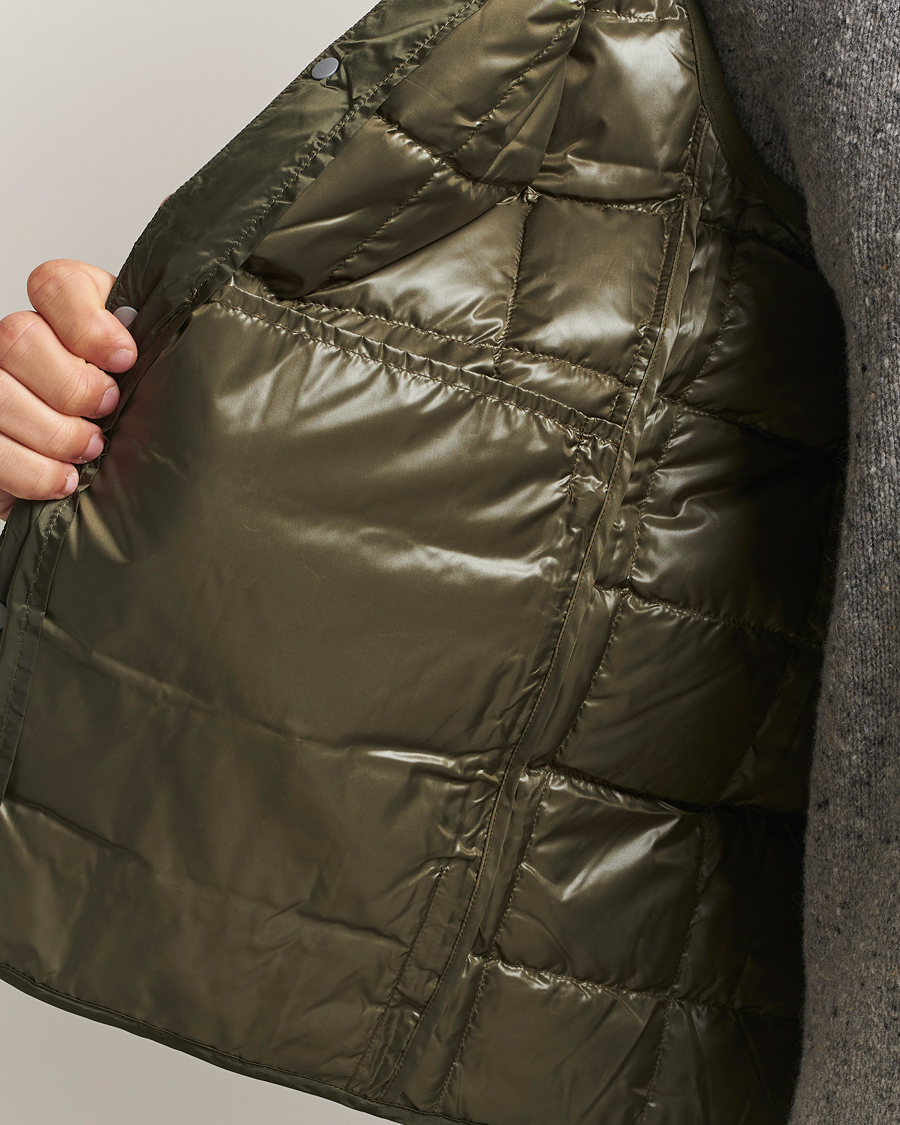 Mies | Ulkoliivit | TAION | V-Neck Lightweight Down Vest Dark Olive