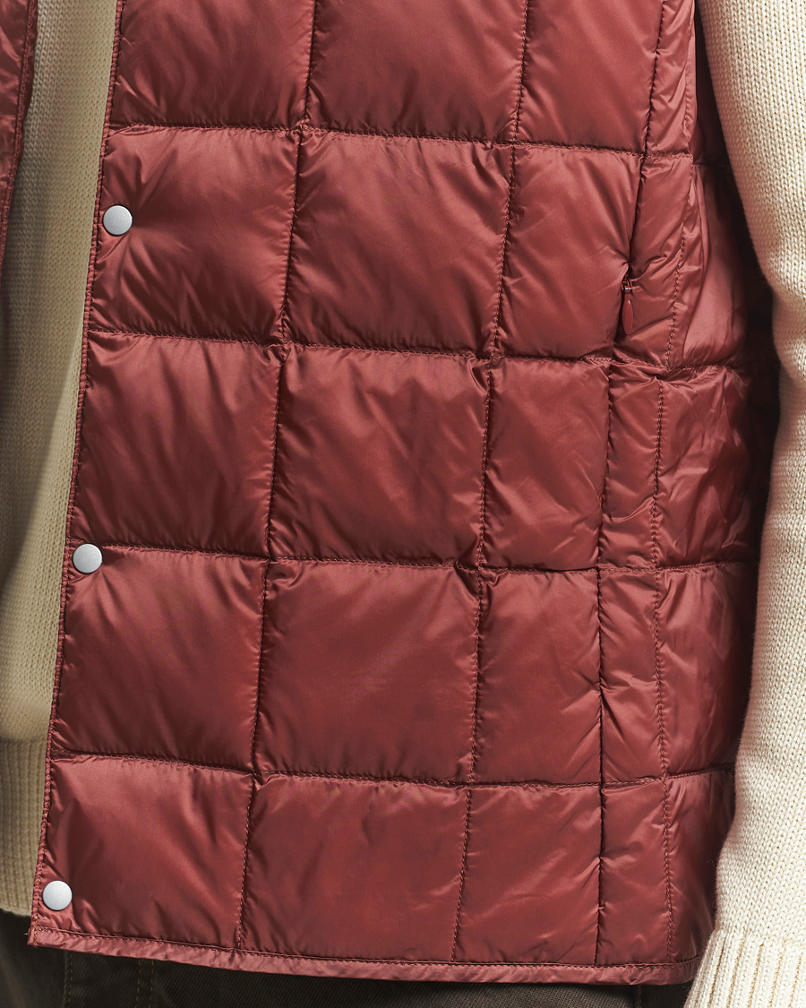 Mies | Takit | TAION | V-Neck Lightweight Down Vest Dark Red