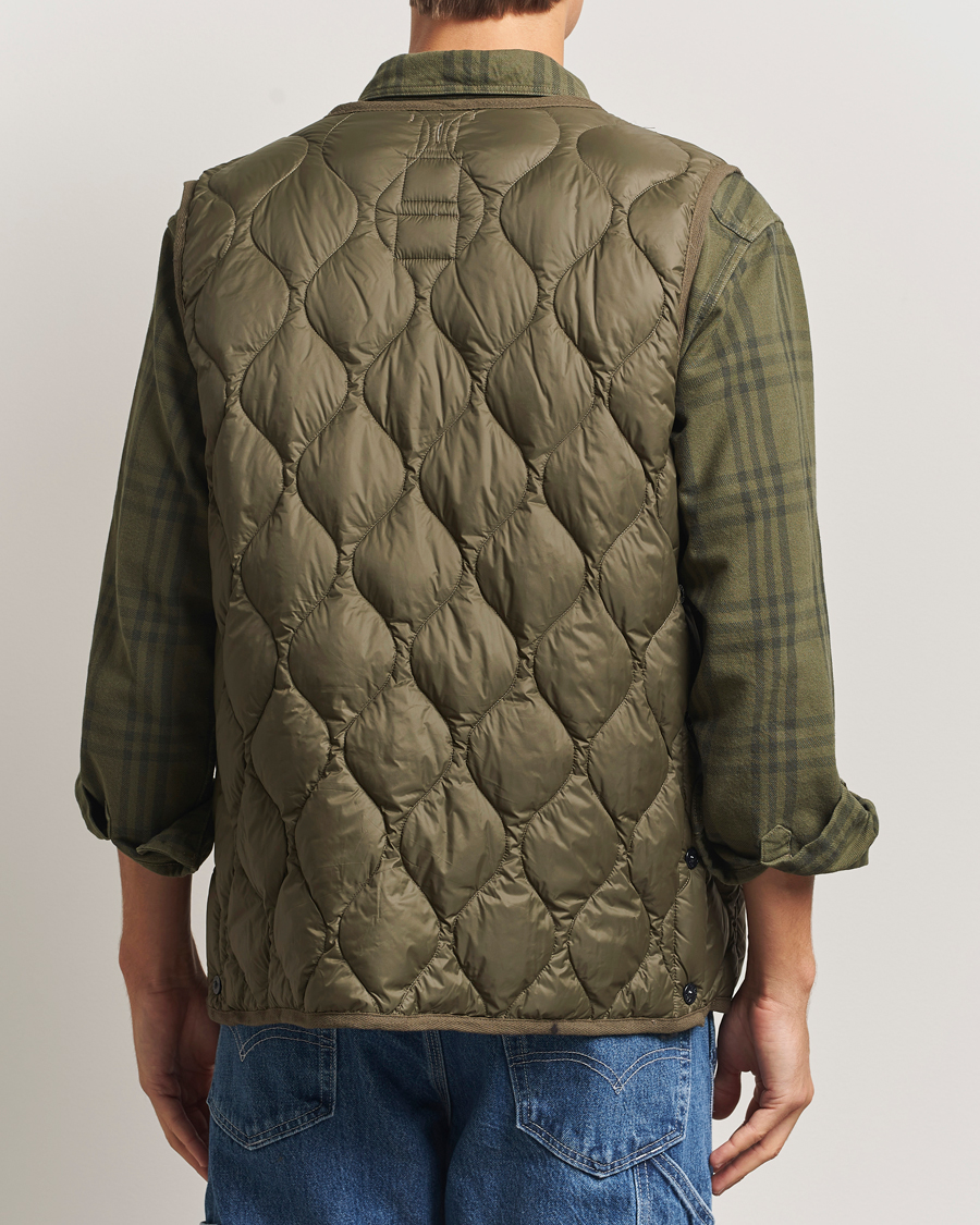 Mies | Ulkoliivit | TAION | Military Crew Neck Down Vest Dark Olive