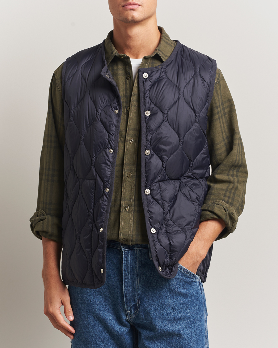 Mies | Ulkoliivit | TAION | Military Crew Neck Down Vest Navy
