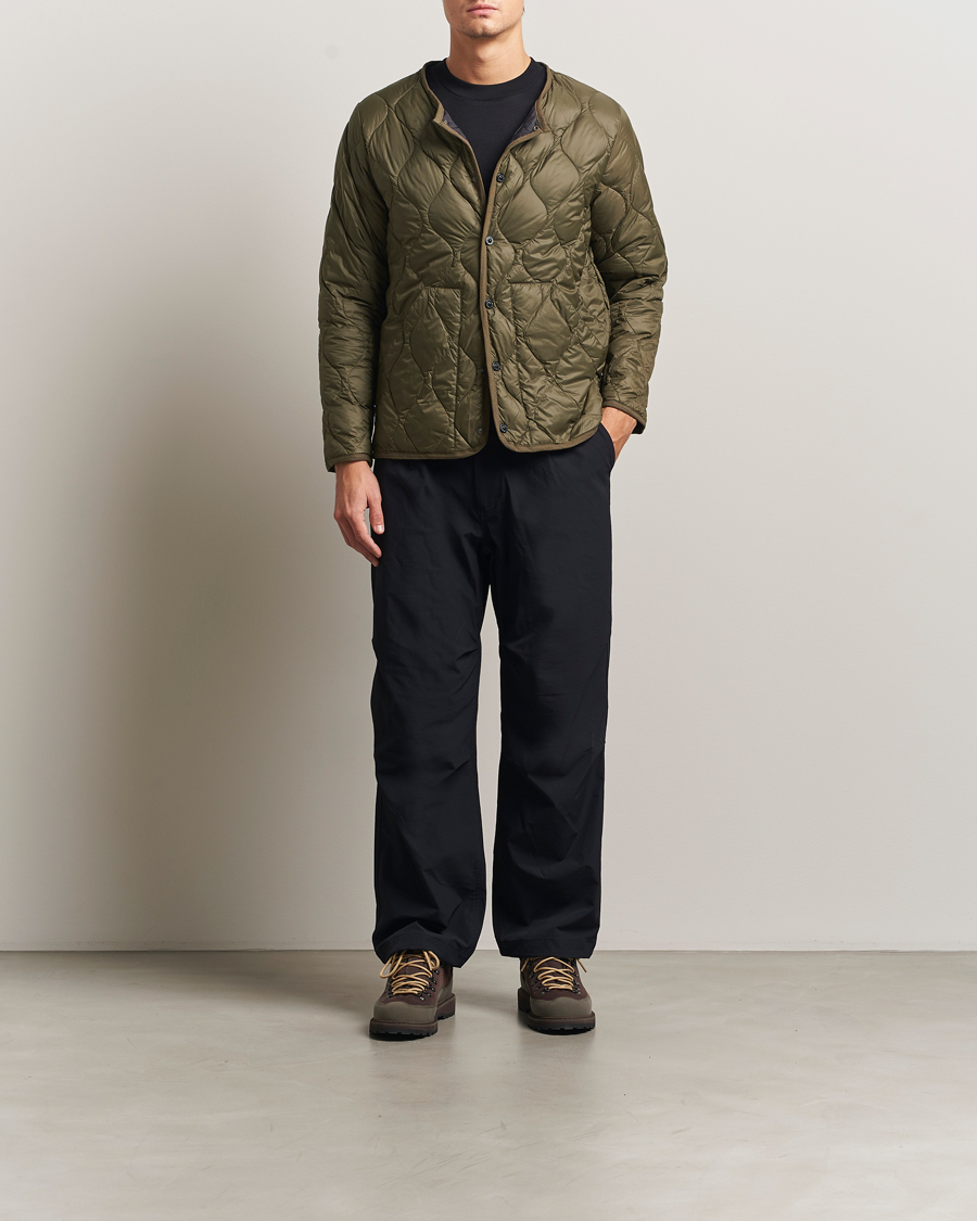 Mies | Takit | TAION | Military Crew Neck Down Jacket Dark Olive