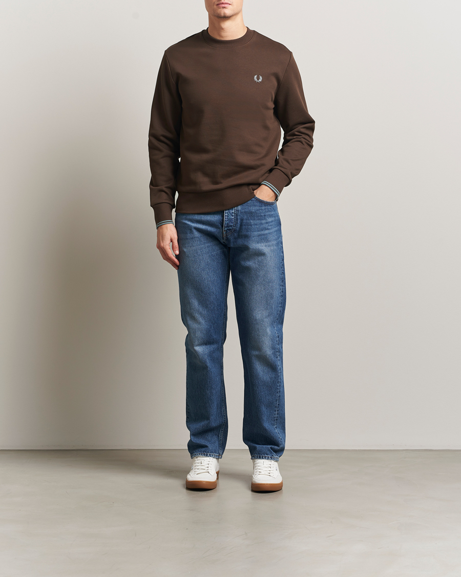 Mies | Puserot | Fred Perry | Crew Neck Sweatshirt Burnt Tobacco