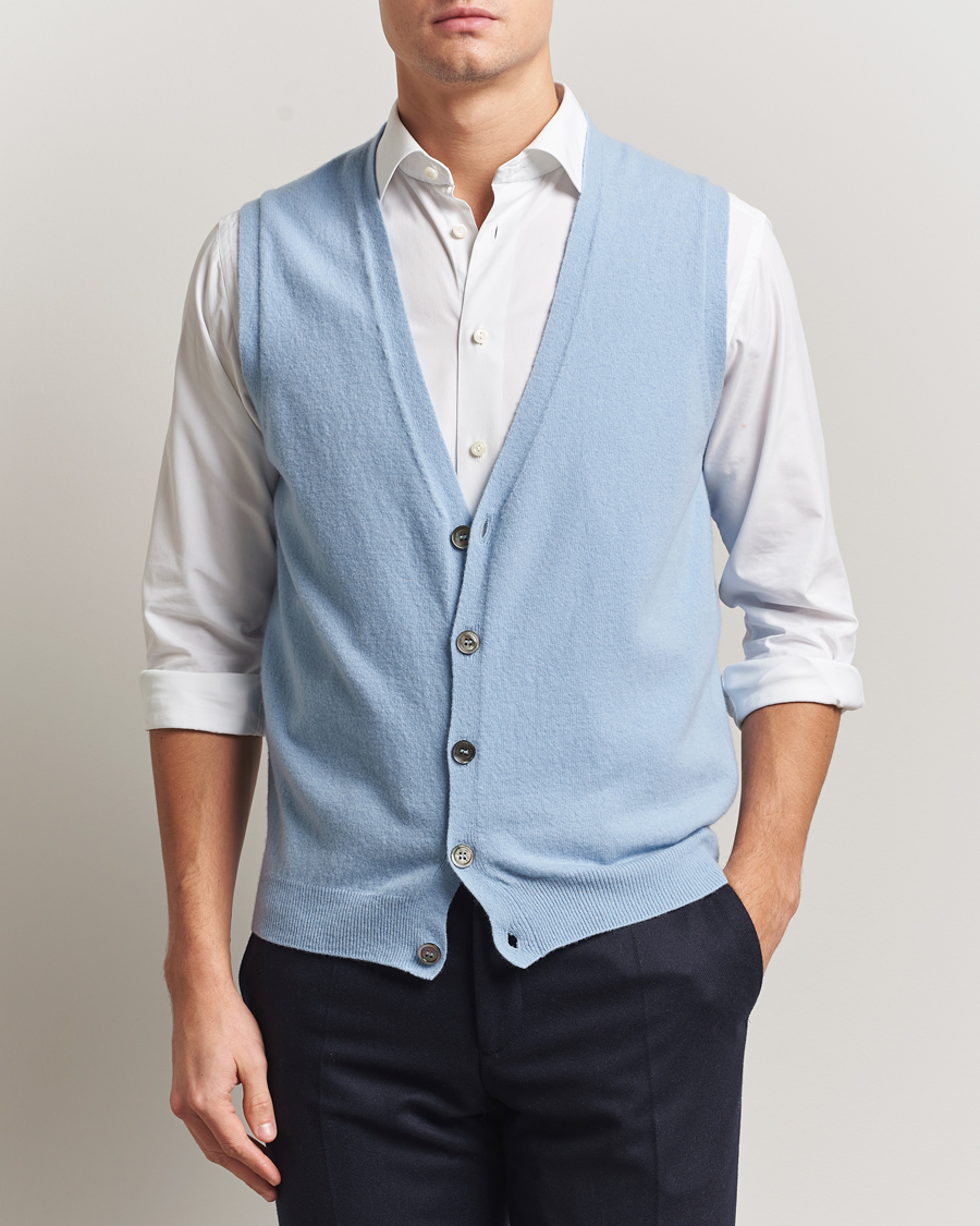 Mies | Puserot | Oscar Jacobson | Guiseppe Buttoned Vest Light Blue