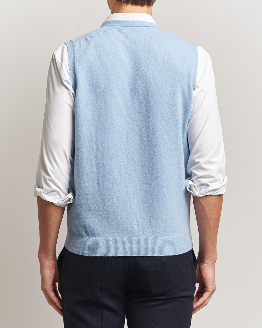 Mies | Puserot | Oscar Jacobson | Guiseppe Buttoned Vest Light Blue
