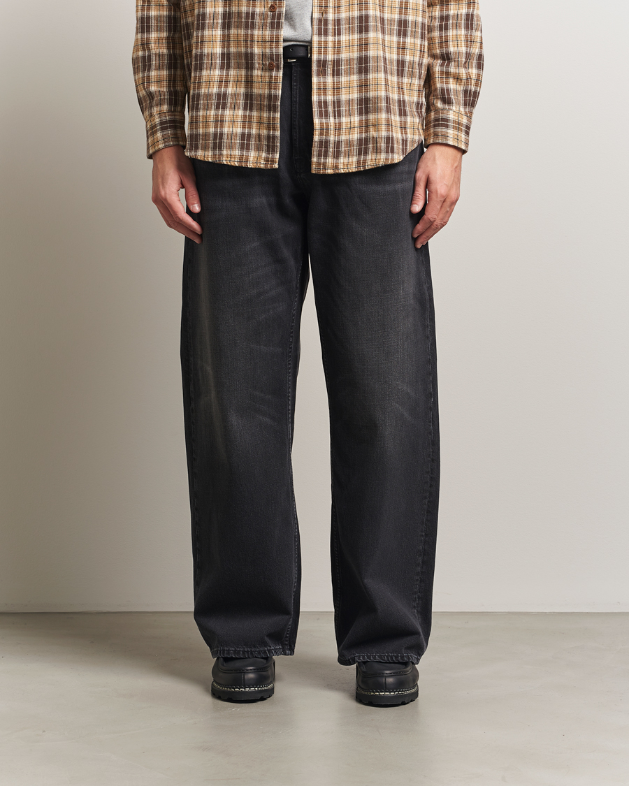 Mies | Kauluspaidat | Nudie Jeans | Loud Larry Jeans Black Storm