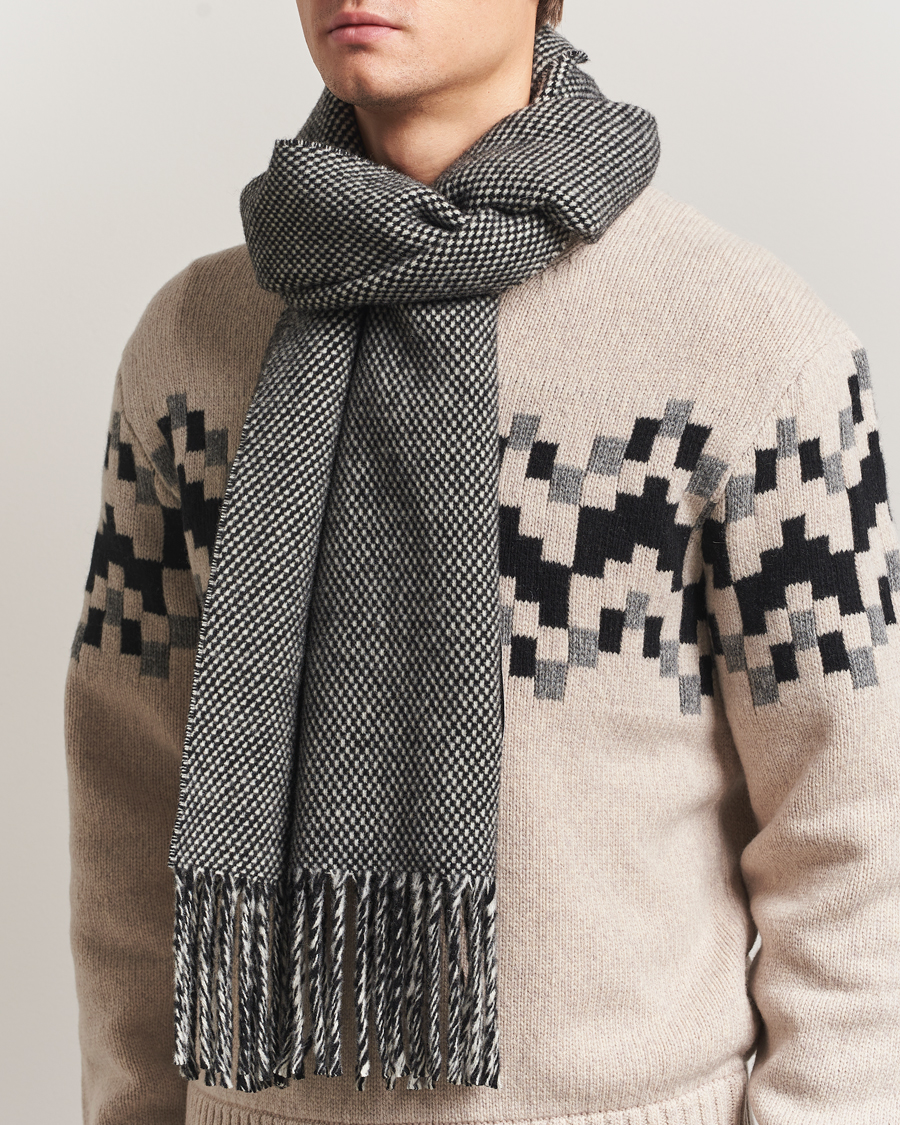 Mies | Kaulaliinat | J.Lindeberg | Jared Scarf Black Melange