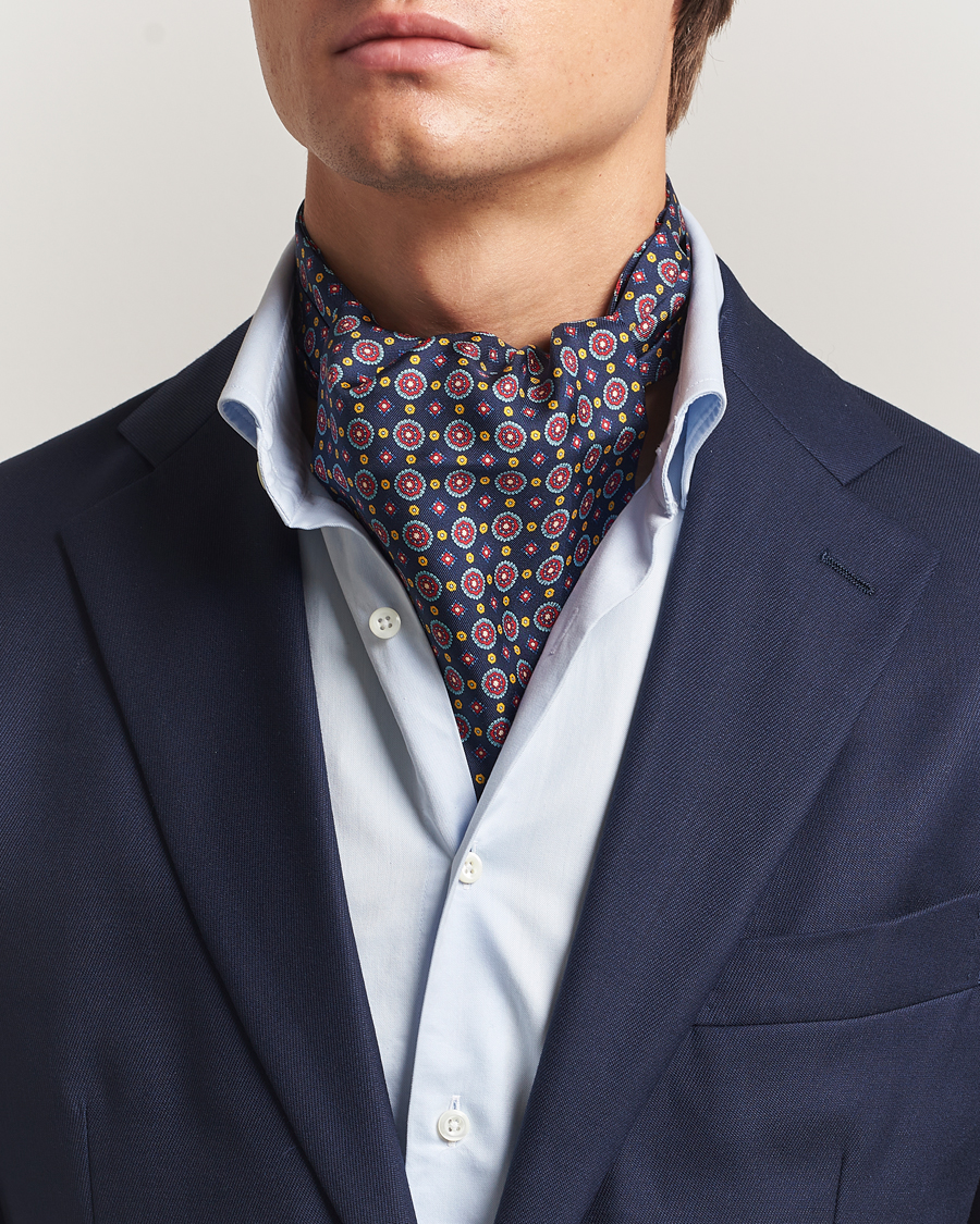 Mies | Huivit | Amanda Christensen | Silk Twill Medallion Ascot Navy
