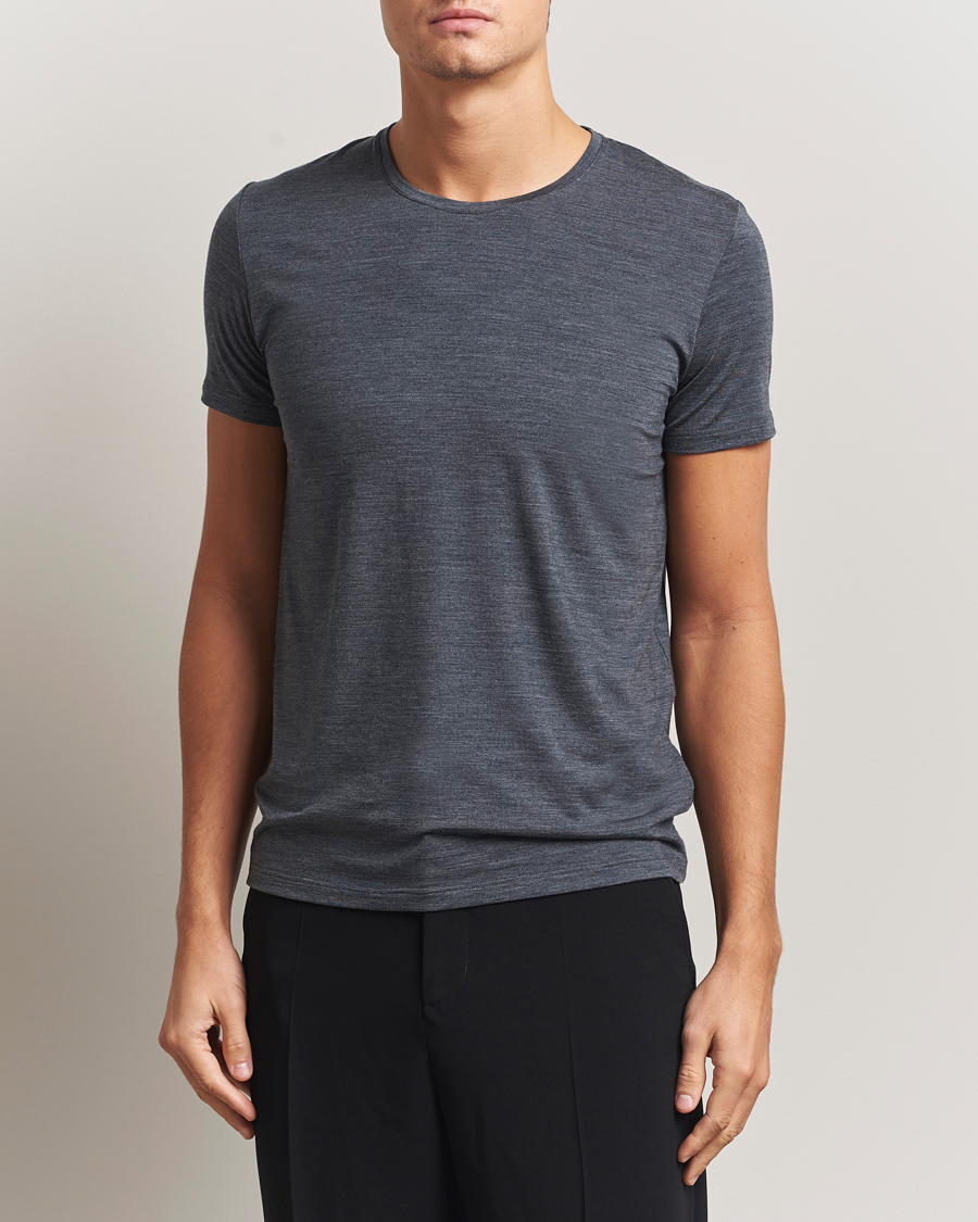 Mies | T-paidat | Falke | Clima Wool Crew Neck T-Shirt Dark Grey Heather