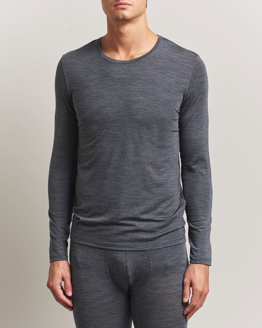 Mies | T-paidat | Falke | Clima Wool Wool Long Sleeve T-Shirt Dark Grey Heather