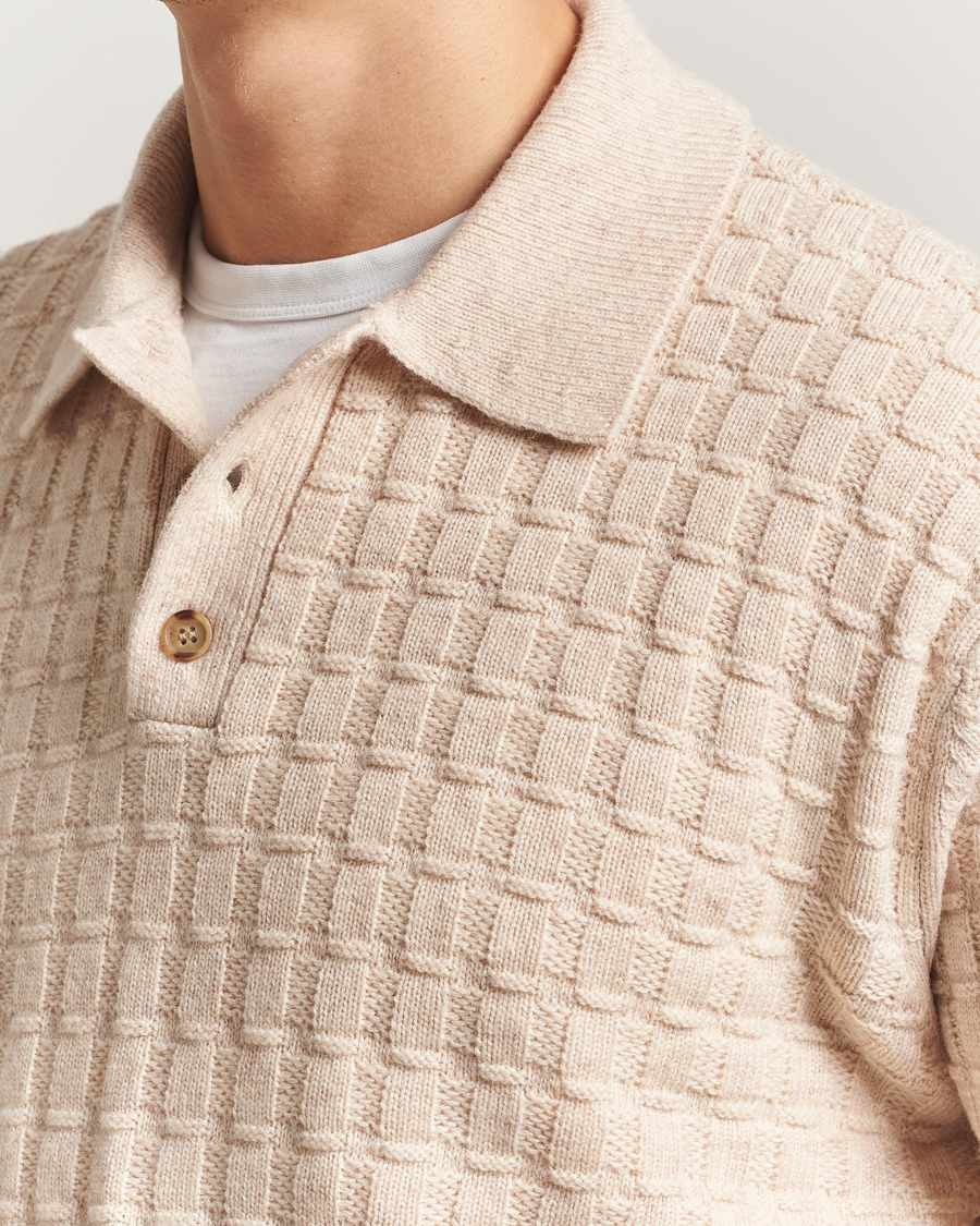 Mies | Puserot | LES DEUX | Gustav Structured Polo Knit Light Sand Melange