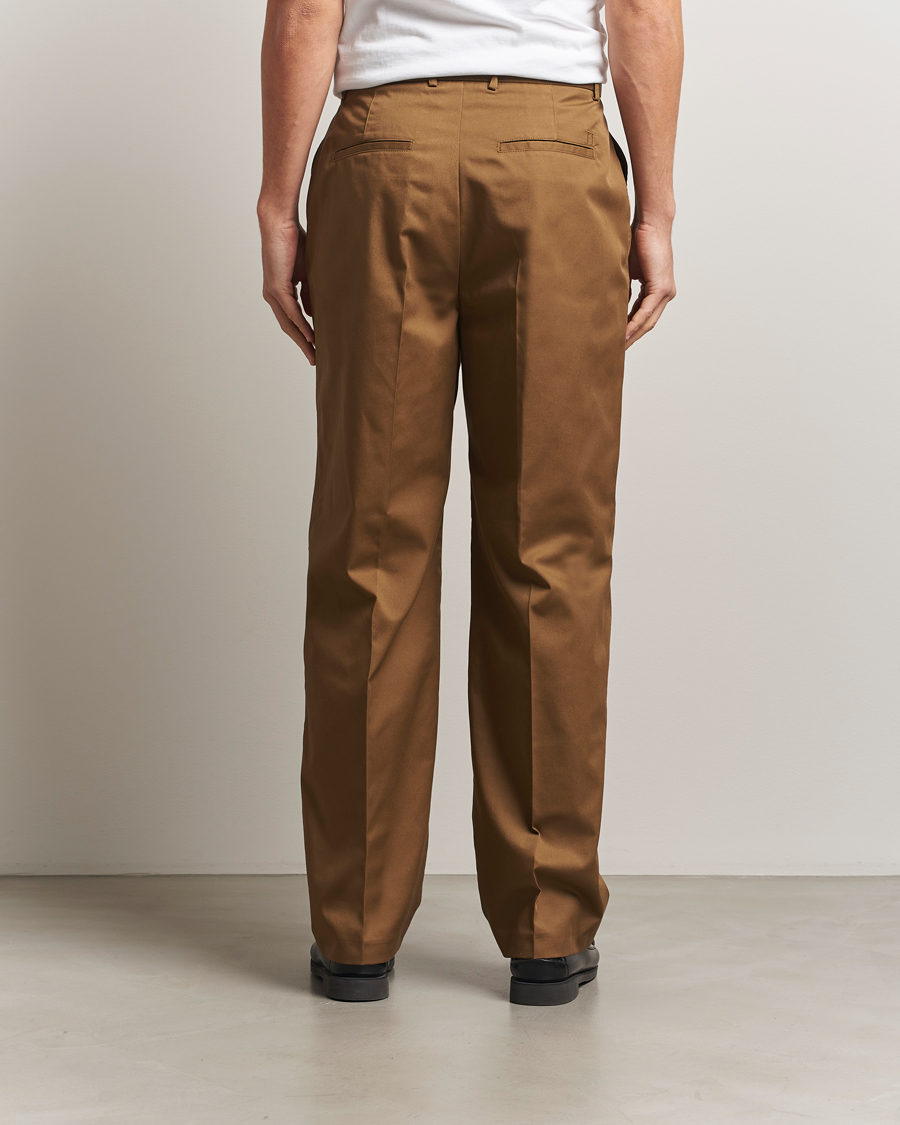 Mies | Housut | LES DEUX | Reece Pleated Heavy Twill Pant Dark Sand