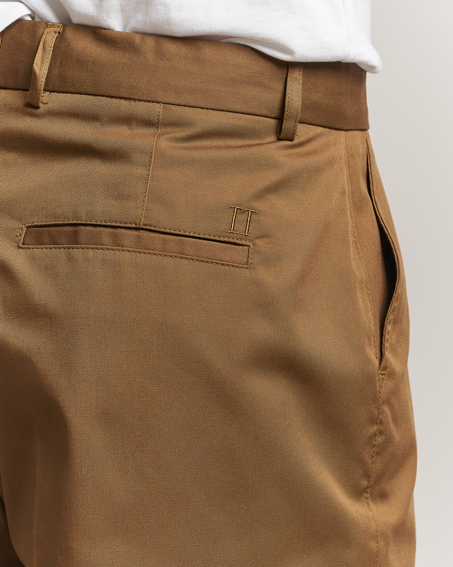 Mies | Housut | LES DEUX | Reece Pleated Heavy Twill Pant Dark Sand