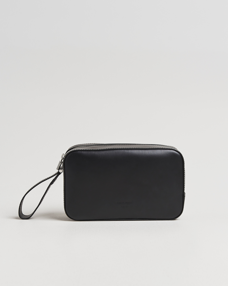 Mies | Laukut | Tiger of Sweden | Balnea Smooth Leather Washbag Black