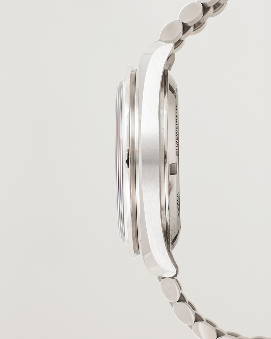 Mies | Omega Pre-Owned Speedmaster Professional Moonwatch | Omega Pre-Owned | Speedmaster Professional Moonwatch