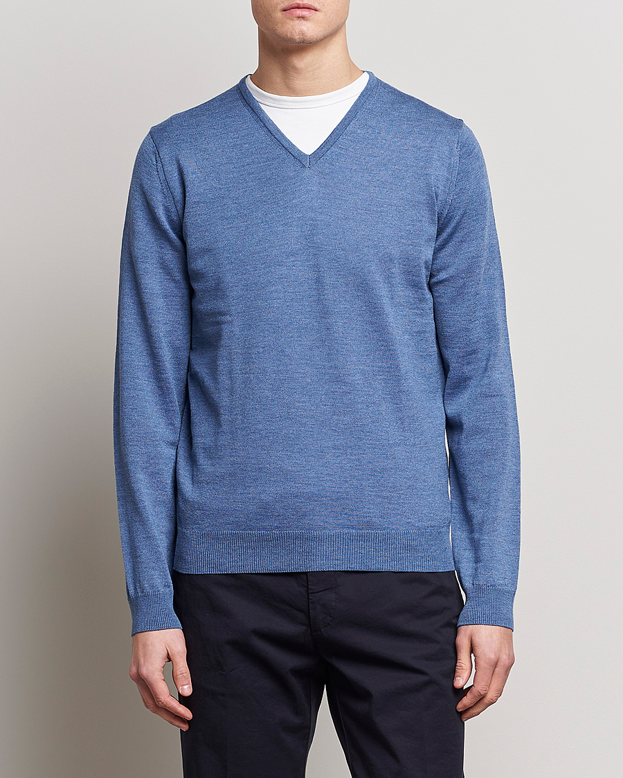 Mies | Puserot | Stenströms | Merino Patch V-Neck Light Blue/Blue