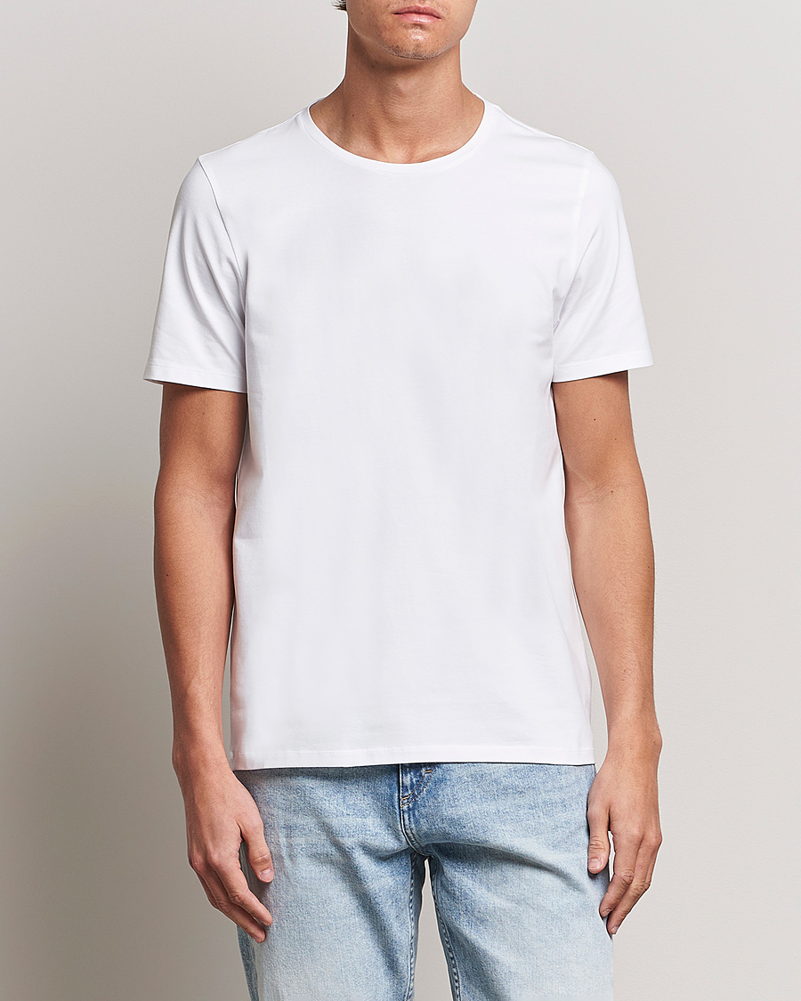 Mies | T-paidat | Oscar Jacobson | Kyran Cotton T-Shirt White