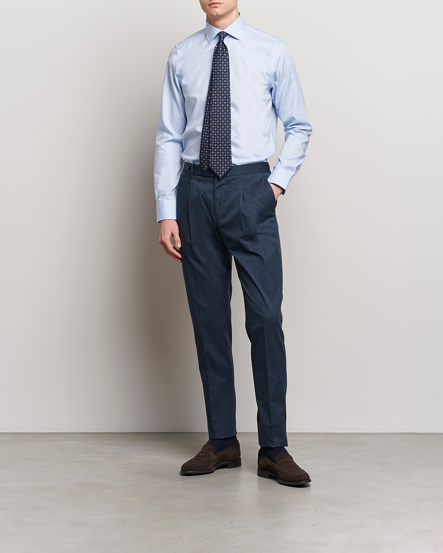 Mies | Kauluspaidat | Oscar Jacobson | Slim Fit Cut Away Non Iron Twill Light Blue