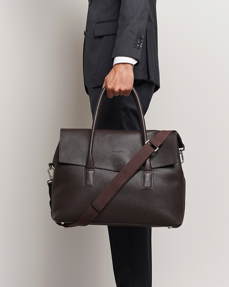 Mies | Oscar Jacobson Overnight Leather Bag Dark Mud Brown | Oscar Jacobson | Overnight Leather Bag Dark Mud Brown