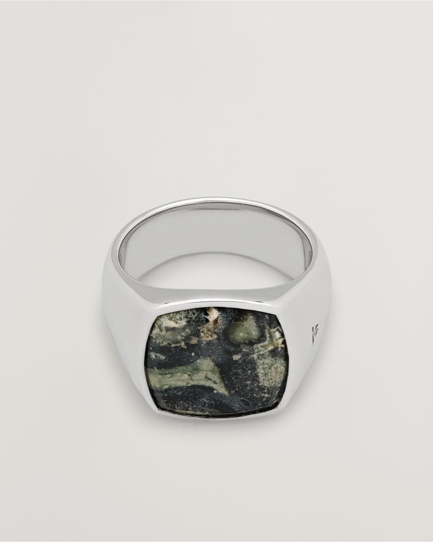 Mies | Korut | Tom Wood | Cushion Ring Kambaba Silver