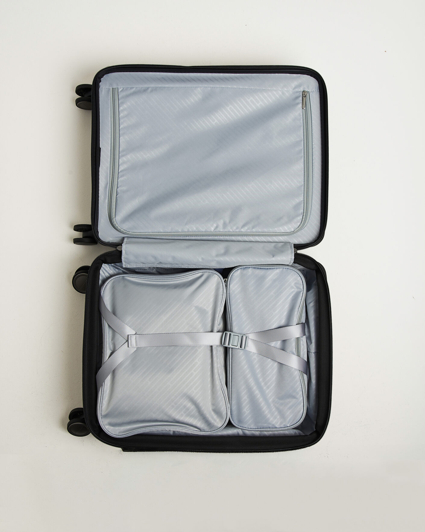 Mies | Laukut | Samsonite | Paralux 55cm Front Acess Carry-On Black