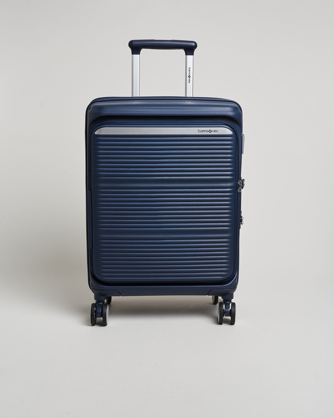 Mies | Laukut | Samsonite | Paralux 55cm Front Acess Carry-On Midnight