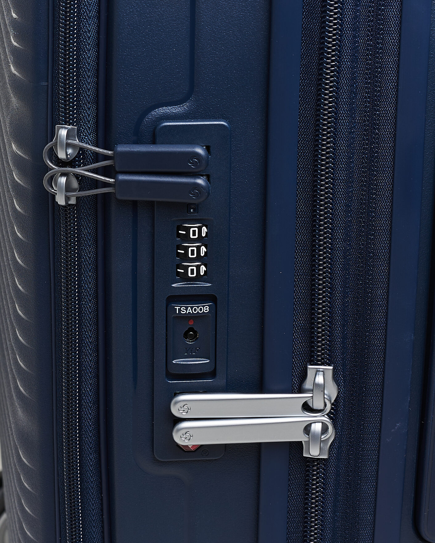 Mies | Laukut | Samsonite | Paralux 55cm Front Acess Carry-On Midnight