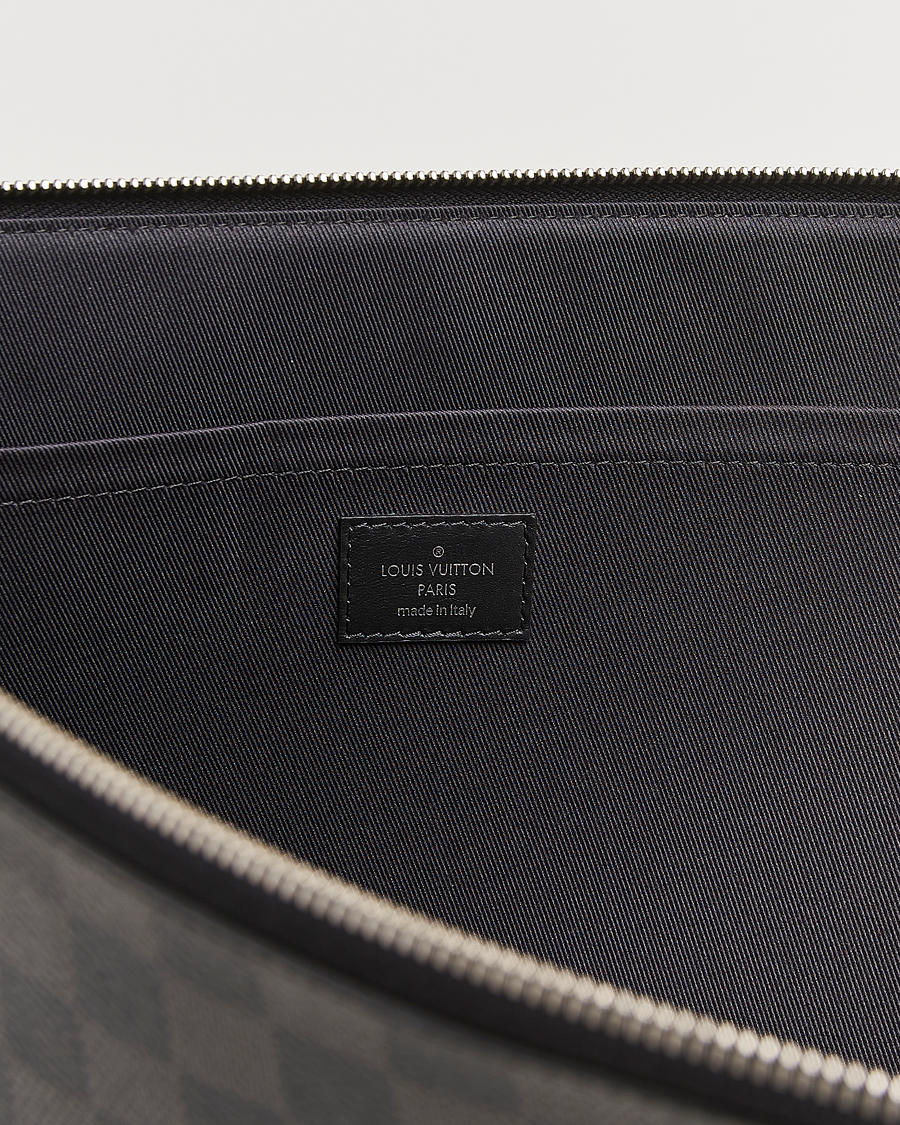 Mies | Pre-Owned & Vintage Bags | Louis Vuitton Pre-Owned | Pochette Jules GM Damier Graphite