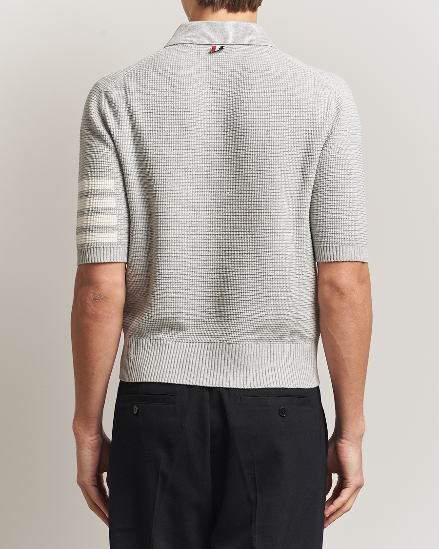 Mies | Pikeet | Thom Browne | Textured 4 Bar Knitted Polo Light Grey