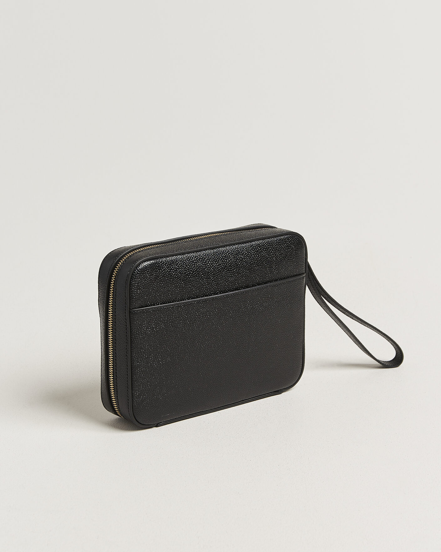 Mies | Laukut | Thom Browne | Pebble Grain Leather Bag Black